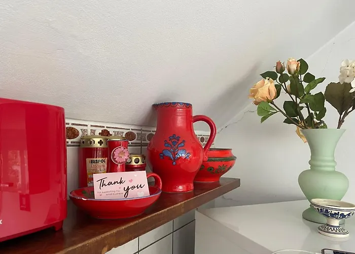 Rose's Oldtown Apartment